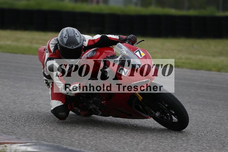 /Archiv-2025/10 23.04.2025 Cornu Master School ADR/rot-rouge/27